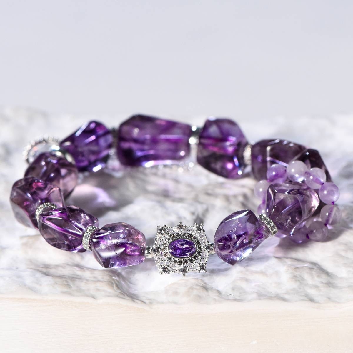Faceted Amethyst Bracelet|Clarity & Intuition (11.9mm)