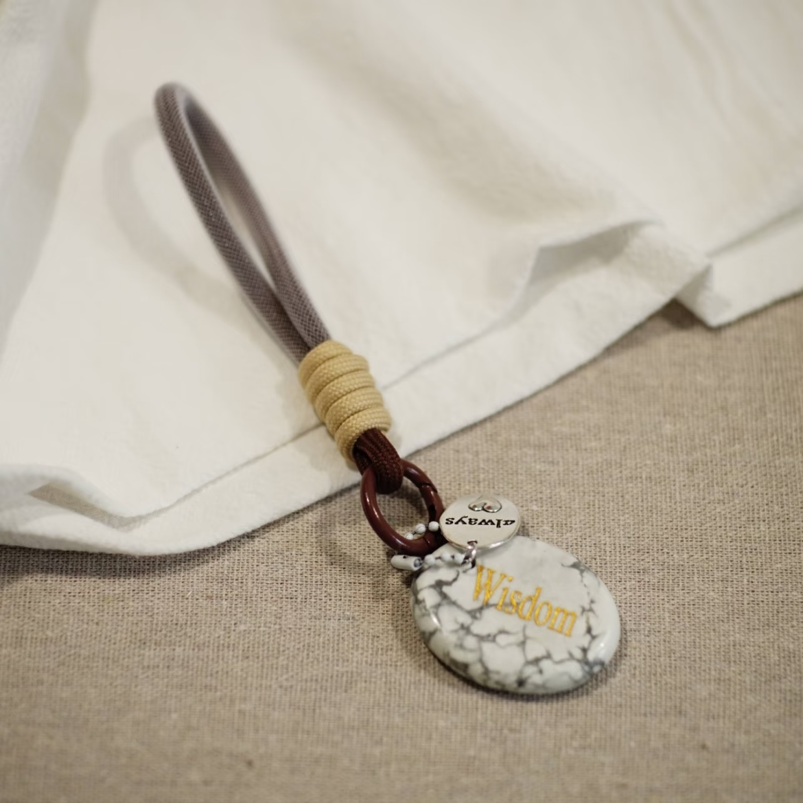 Wisdom crystal keychain with white howlite