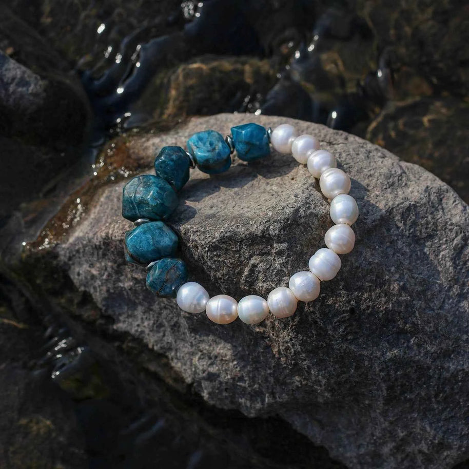 Freshwater Pearl & Blue Apatite Bracelet