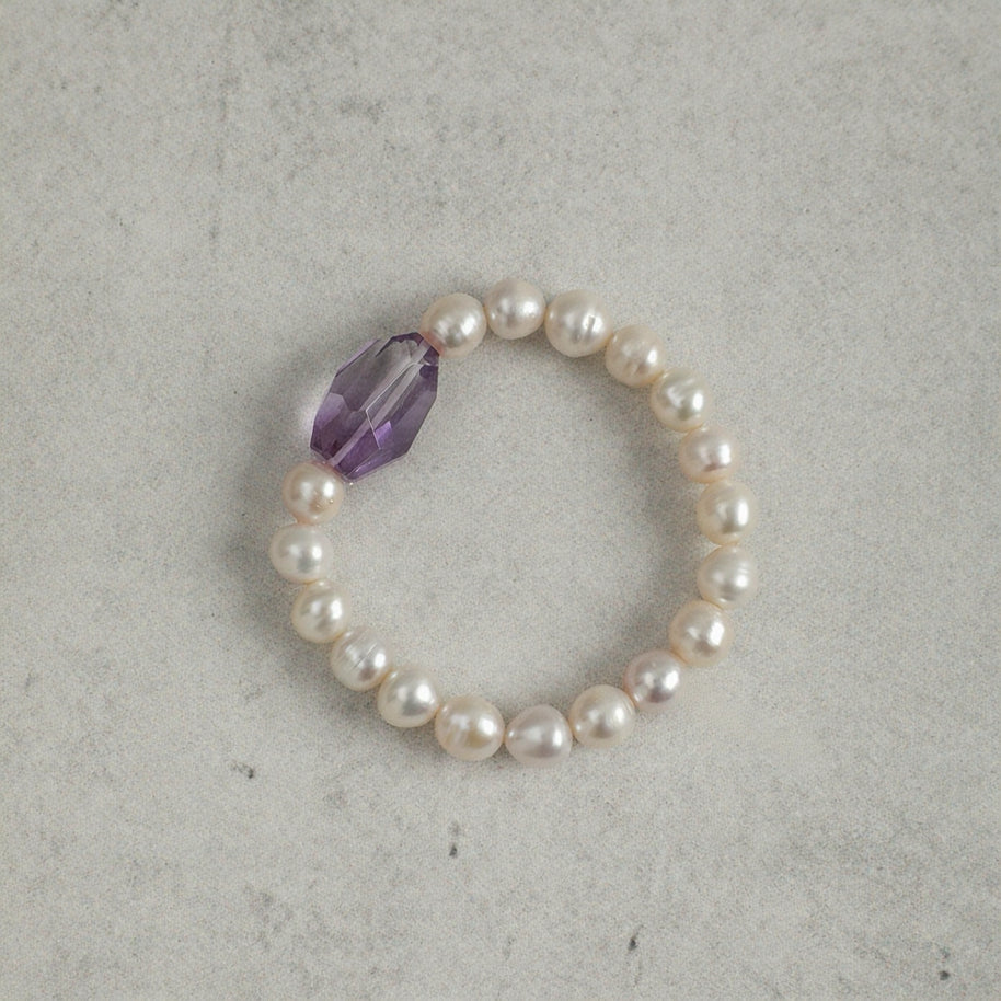 Amethyst & Freshwater Pearl Bracelet | Intuition & Inner Peace