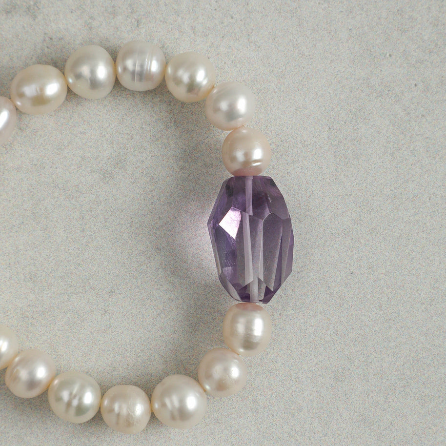 Amethyst & Freshwater Pearl Bracelet | Intuition & Inner Peace