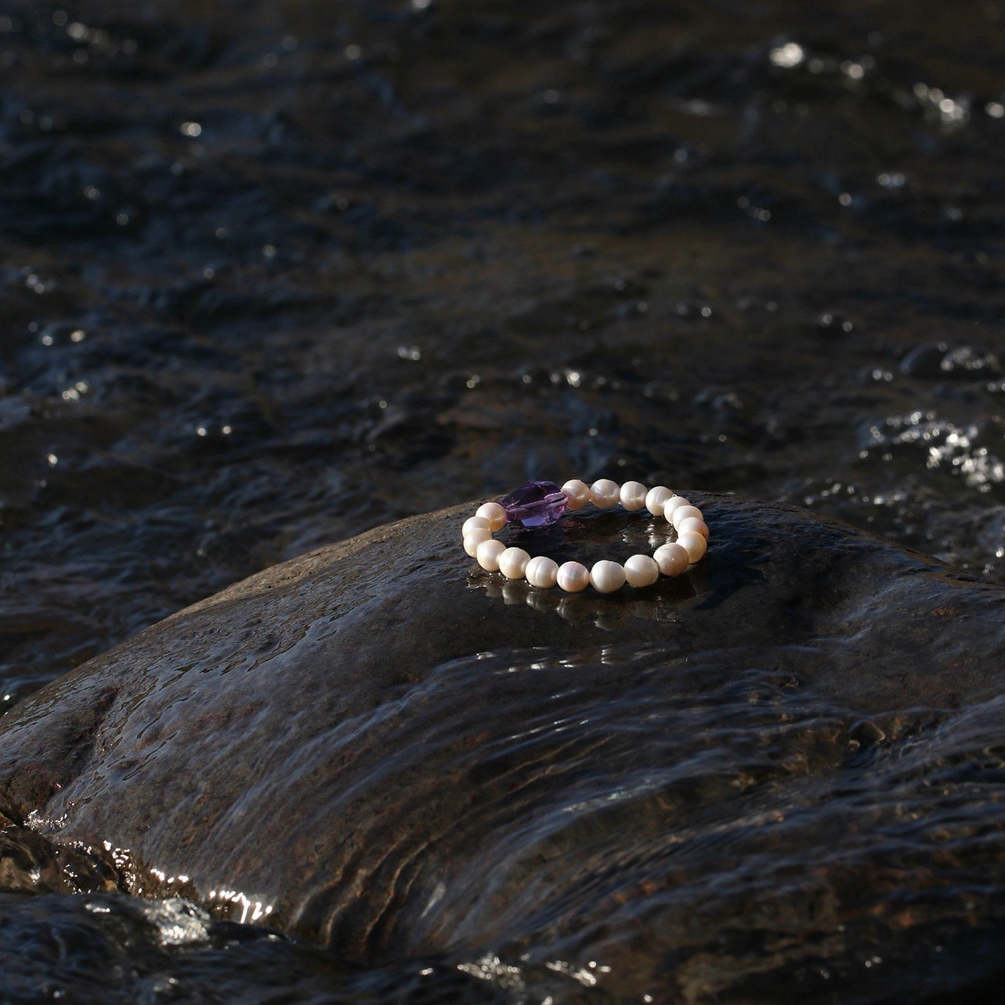 Amethyst & Freshwater Pearl Bracelet | Intuition & Inner Peace