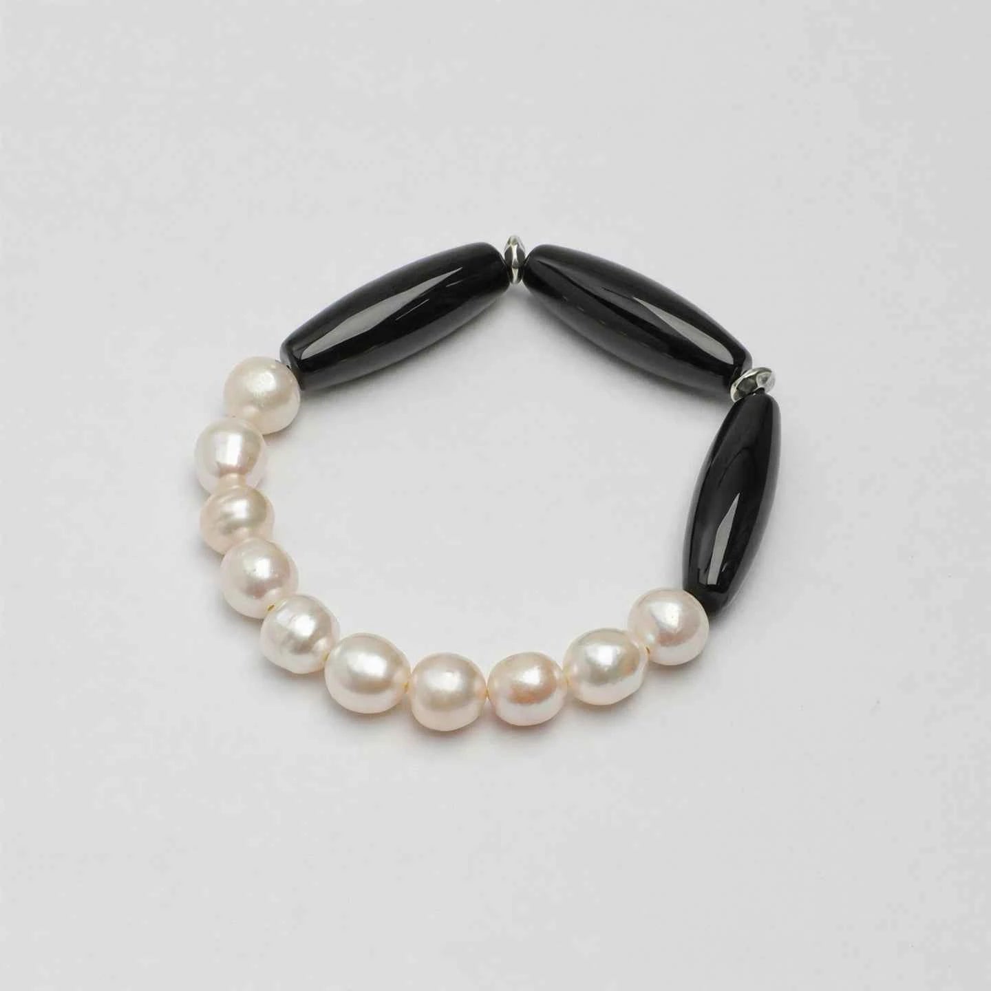 Black Agate & Freshwater Pearl Bracelet | Protection & Grace