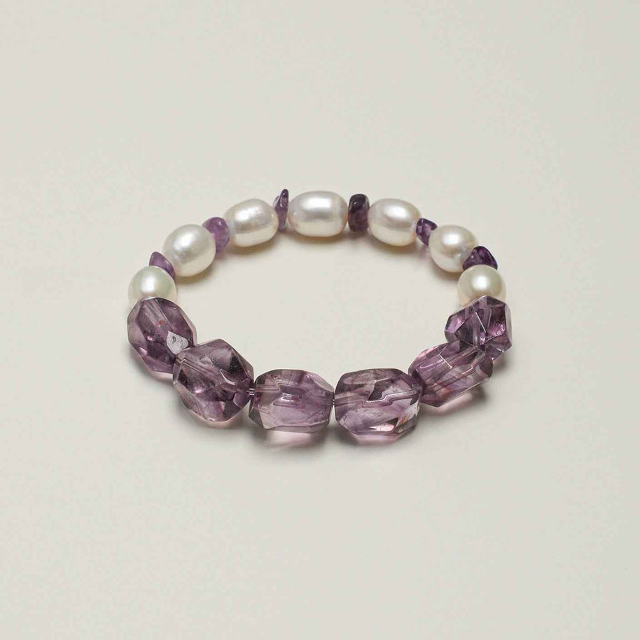 Amethyst & Freshwater Pearl Bracelet | Intuition & Inner Calm