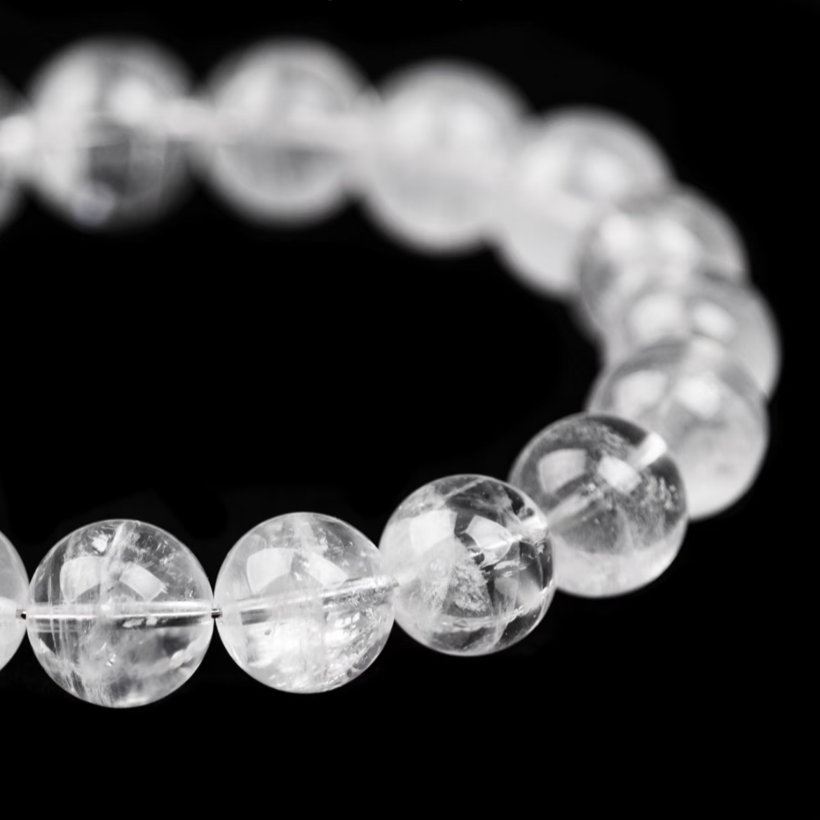 Weißes Phantomquarz-Armband | Klarheit, Schutz und spirituelles Erwachen (8 mm)