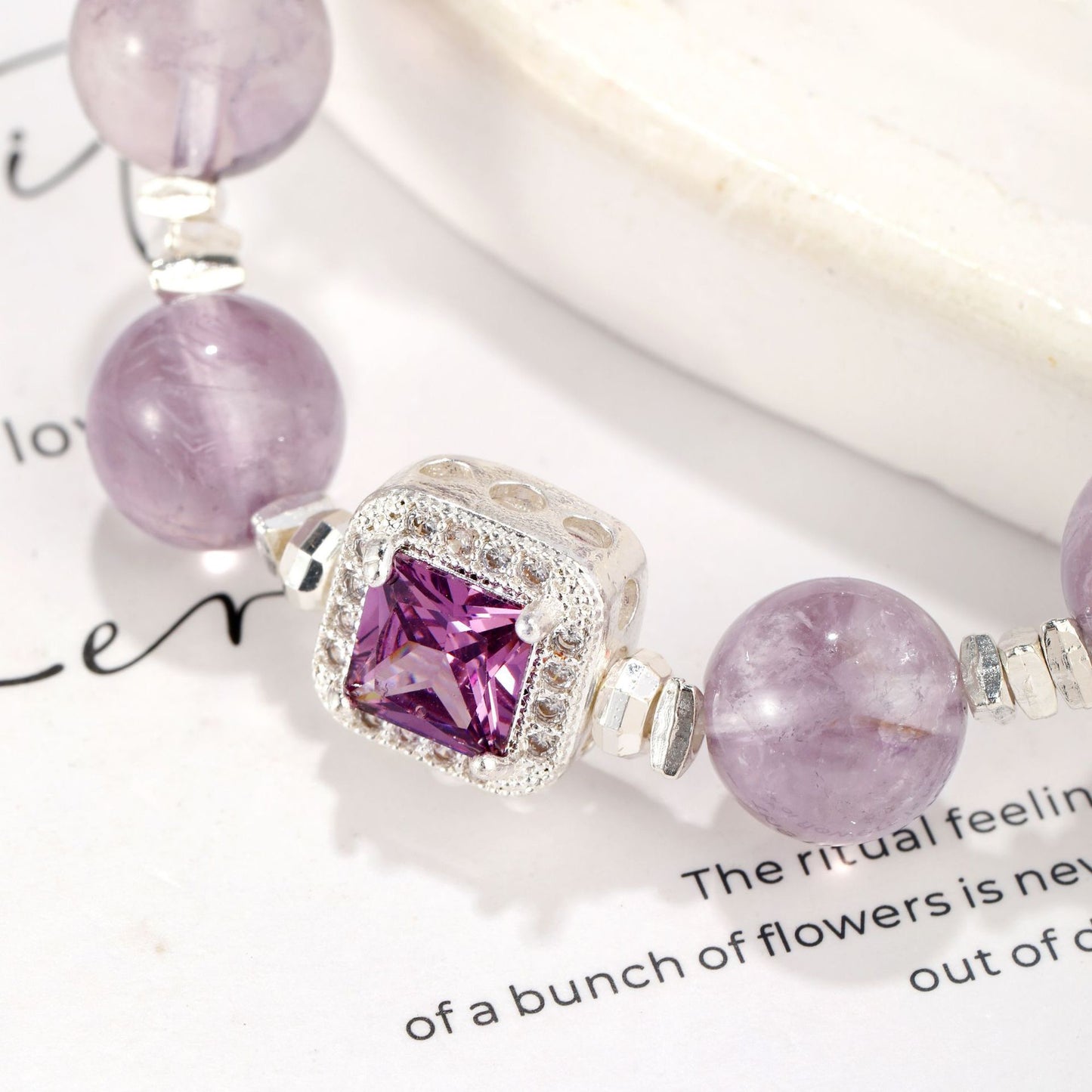 Astrologer’s Soul Bond – The Amethyst Rabbit Hair Crystal Bracelet（Adjustable）