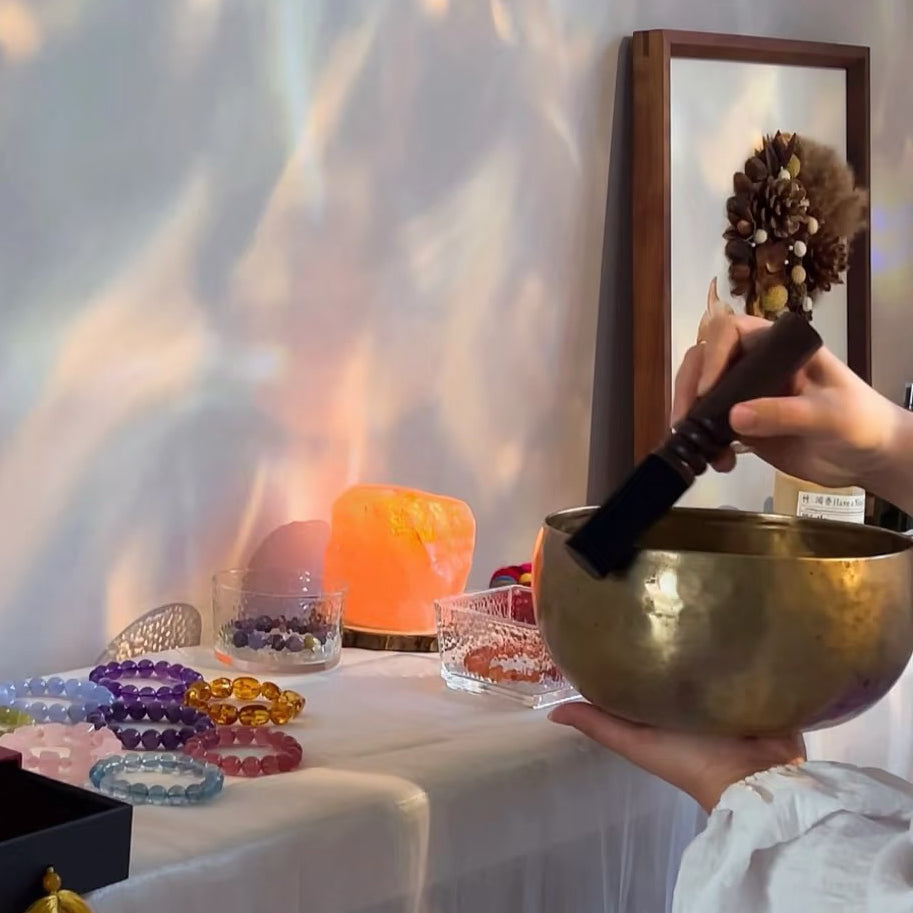 Crystal cleansing method using sound vibration